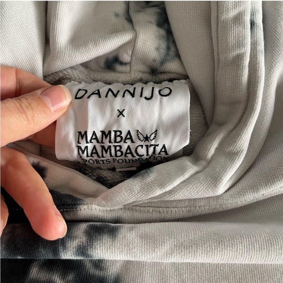 Mambacita x Dannijo sweatshirt, size M. - Picture 4 of 6